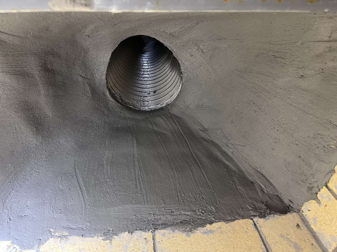 Chimney liners for fireplaces